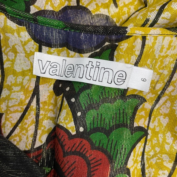 Valentine Bold Floral Tank - Picture 4 of 4